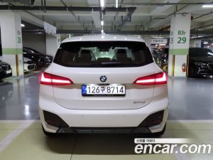 BMW 2-Series Sport 2023 года из Южной Кореи