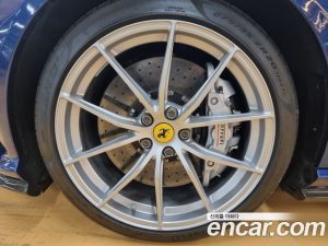 Ferrari 812 6.5 V12 2020 года из Южной Кореи