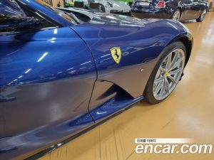 Ferrari 812 6.5 V12 2020 года из Южной Кореи