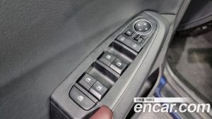 Kia Seltos Бензин 1.6 Turbo 2WD 2020 года из Южной Кореи