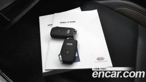 Kia Seltos Бензин 1.6 Turbo 4WD 2020 года из Южной Кореи