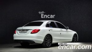 Mercedes-Benz C-Class C200 2020 года из Южной Кореи