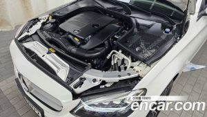 Mercedes-Benz C-Class C200 2020 года из Южной Кореи