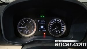 Hyundai Venue 1.6 Flux 2020 года из Южной Кореи