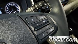 Hyundai Venue 1.6 Flux 2020 года из Южной Кореи