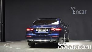Mercedes-Benz E-Class E350 4MATIC AMG Line Edition 2021 года из Южной Кореи