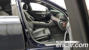 Mercedes-Benz E-Class E350 4MATIC AMG Line Edition 2021 года из Южной Кореи