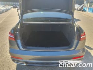 Audi A6 40 TDI 2020 года из Южной Кореи