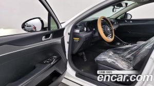 Kia K5 2.0 2020 года из Южной Кореи