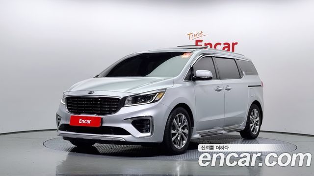 Kia Carnival 9-Seater Noblesse Special 2019 года из Кореи