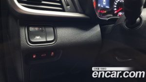 Kia K5 2.0 2020 года из Южной Кореи