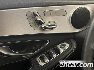 Mercedes-Benz C-Class C200 Avantgarde 2020 года из Южной Кореи