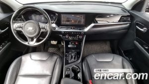 Kia Niro 1.6 HEV 2020 года из Южной Кореи