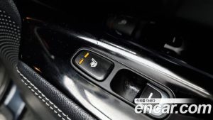 Kia Niro 1.6 HEV 2020 года из Южной Кореи