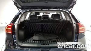Kia Niro 1.6 HEV 2020 года из Южной Кореи