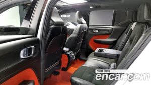 Volvo XC40 T4 R-디자인 2020 года из Южной Кореи