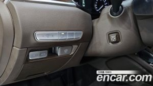 Kia K9 3.8 GDI AWD 2020 года из Южной Кореи