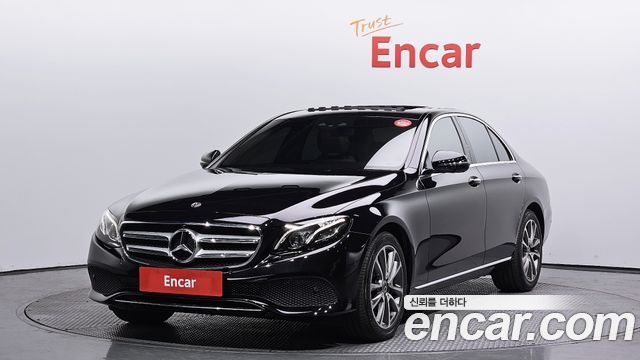 Mercedes-Benz E-Class E300 4MATIC Avantgarde 2019 года из Кореи