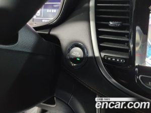 ChevroletGMDaewoo Trax 1.4 LT 2020 года из Южной Кореи