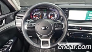 Kia K5 2.0 2021 года из Южной Кореи