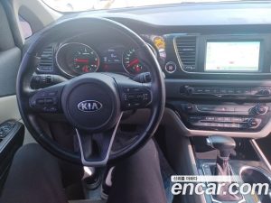 Kia Carnival 9-Seater Prestige 2019 года из Южной Кореи