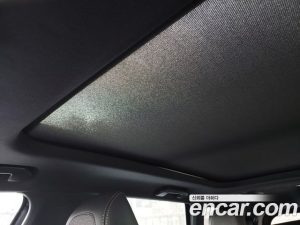Peugeot 5008 1.5 BlueHDi GT Line 2020 года из Южной Кореи