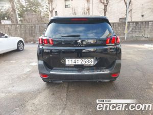 Peugeot 5008 1.5 BlueHDi GT Line 2020 года из Южной Кореи
