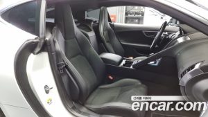 Jaguar F-TYPE P300 Coupe 2020 года из Южной Кореи