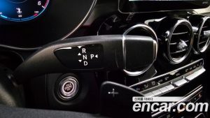 Mercedes-Benz GLC-Class GLC220 d 4MATIC Coupe 2020 года из Южной Кореи