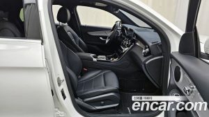 Mercedes-Benz GLC-Class GLC220 d 4MATIC Coupe 2020 года из Южной Кореи