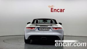 Jaguar F-TYPE P300 Cabriolet 2021 года из Южной Кореи