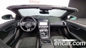 Jaguar F-TYPE P300 Cabriolet 2021 года из Южной Кореи