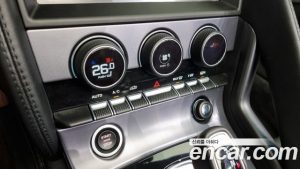 Jaguar F-TYPE P300 Cabriolet 2021 года из Южной Кореи