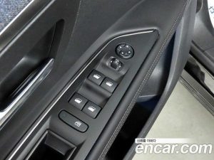 Peugeot 5008 1.5 BlueHDi ALLURE 2019 года из Южной Кореи