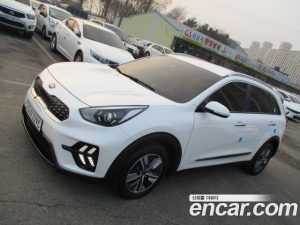 Kia Niro 1.6 HEV 2020 года из Южной Кореи