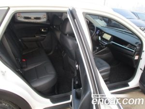 Kia Niro 1.6 HEV 2020 года из Южной Кореи