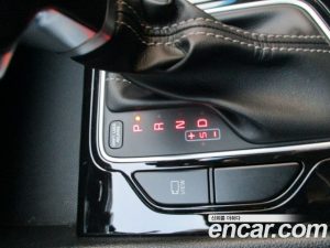 Kia Niro 1.6 HEV 2020 года из Южной Кореи