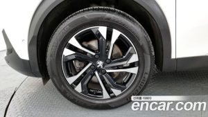 Peugeot 2008 1.5 BlueHDi GT Line 2021 года из Южной Кореи