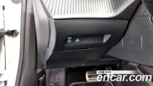 Peugeot 2008 1.5 BlueHDi GT Line 2021 года из Южной Кореи