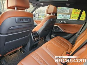 BMW X6 M50i 2021 года из Южной Кореи