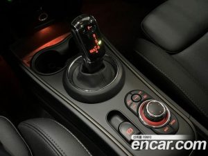 Mini Countryman CLASSIC 2024 года из Южной Кореи