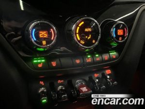 Mini Countryman CLASSIC 2024 года из Южной Кореи