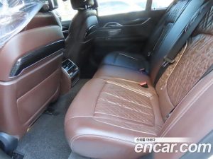 BMW 7-Series 740d xDrive M Sport 2021 года из Южной Кореи
