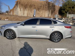 Kia K5 2.0 2020 года из Южной Кореи
