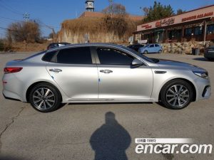 Kia K5 2.0 2020 года из Южной Кореи
