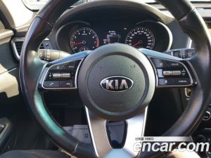 Kia K5 2.0 2020 года из Южной Кореи