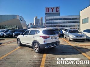 Kia Seltos Бензин 1.6 Turbo 2WD 2020 года из Южной Кореи