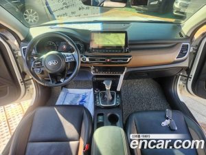Kia Seltos Бензин 1.6 Turbo 2WD 2020 года из Южной Кореи