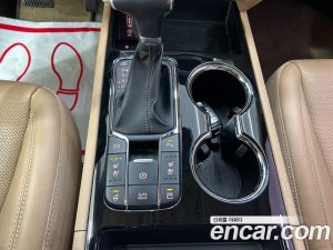 Kia Carnival Бензин 9-Seater Noblesse Special 2020 года из Южной Кореи