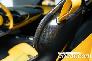 Ferrari SF90 4.0 2023 года из Южной Кореи